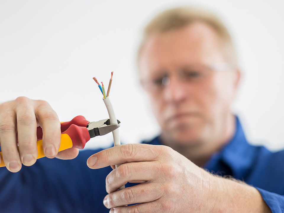 C F021729 bei hns Elektrotechnik GmbH in Rheinstetten