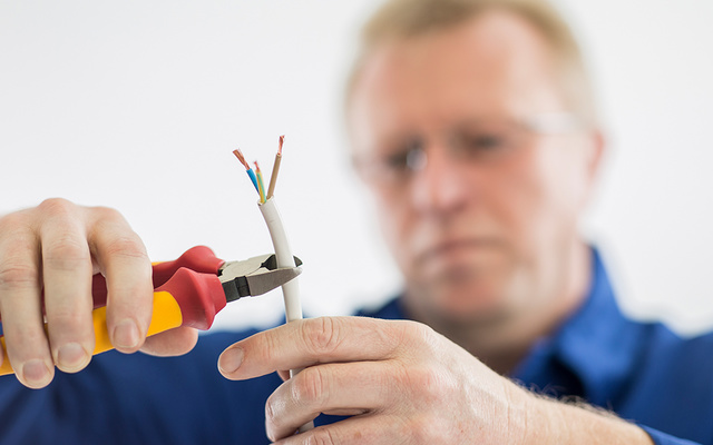 DGUV Vorschrift 3-Check bei hns Elektrotechnik GmbH in Rheinstetten