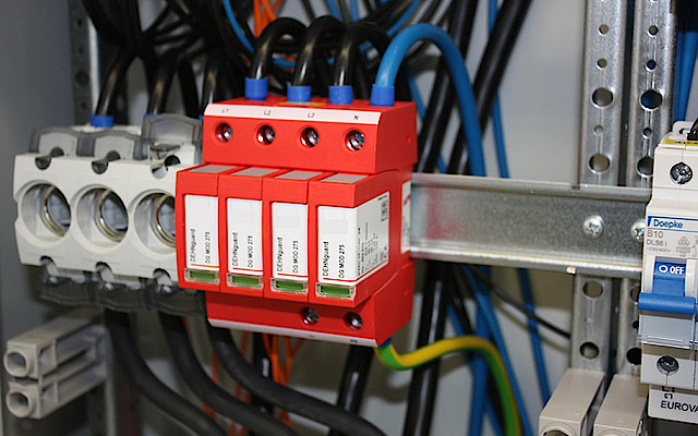 Über­spannungs­schutz bei hns Elektrotechnik GmbH in Rheinstetten